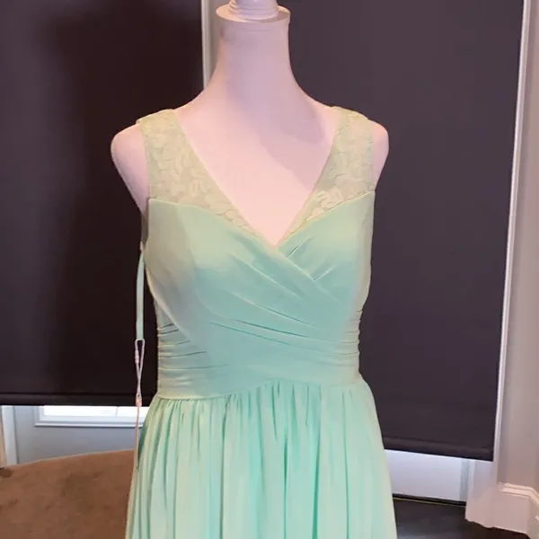 Women’s Green Full Length Sleeveless Chiffon Bridesmaid Formal Dress Size 4 NWT - Image 2