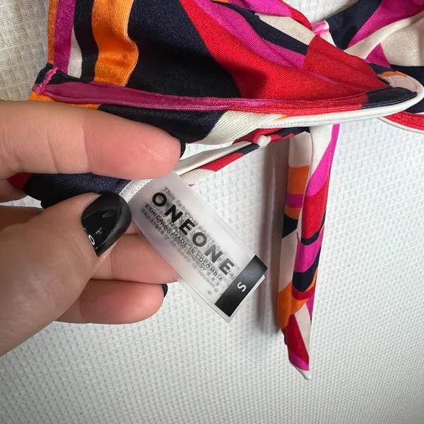 One One Swimwear Geometric Abstract Underwire Bikini Set Pink Orange Small - Image 3