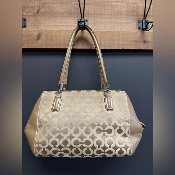 Coach 25638 Madison Madeline White and Gold Canvas Shoulder Bag - Image 4