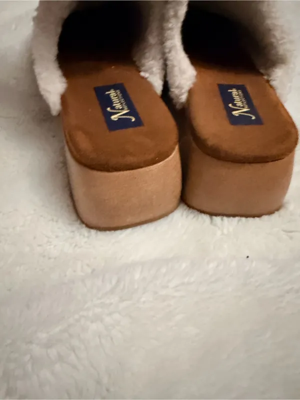 Natural Reflections Chestnut Suede Shearling-Lined Womens Mule Clogs - Image 4