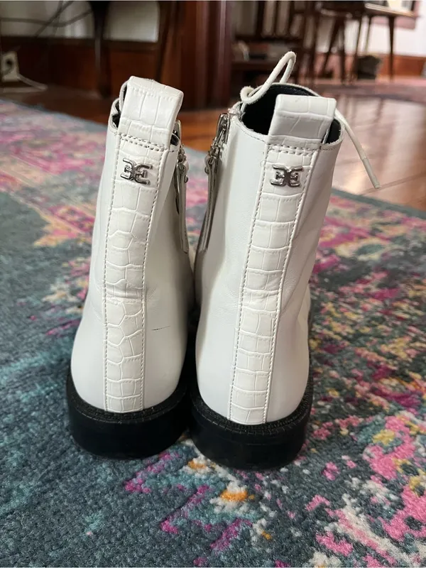 Sam Edelman White Lace-Up Boots with Black Soles - Image 7