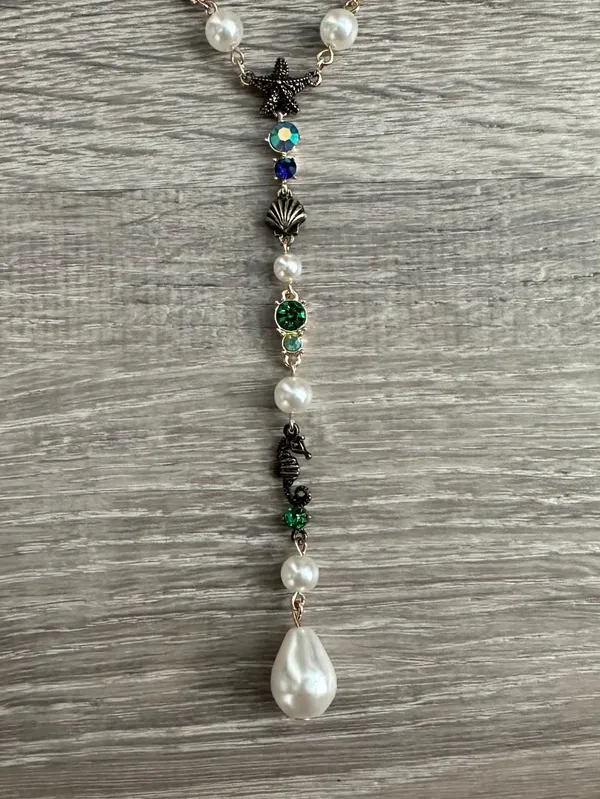 Betsey Johnson CRUISE CONTROL BLING AND SEAHORSE AND FAUX PEARLS Y NECKLACE - Image 2