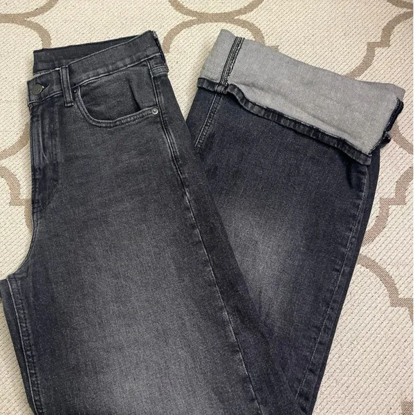 GAP High Rise Stride Fast Stride Black Cuffed Jeans Women’s Size 6 Short - Image 2
