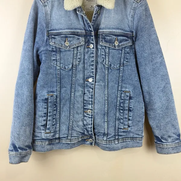 Hollister Women’s Size M Blue Denim Jacket Faux Shearling Lined - Image 3