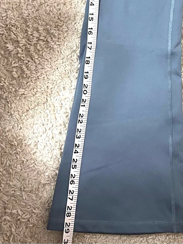 Gilly Hicks Gray High-Waist Flare Leggings - Image 6