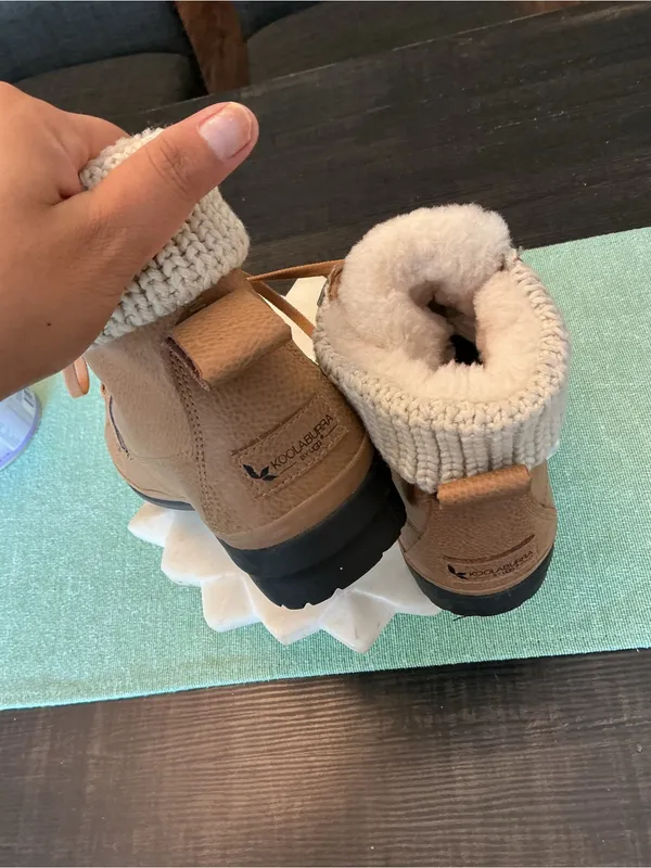 Koolaburra Tan Shearling-Lined Lace-Up Winter Boots - Image 9