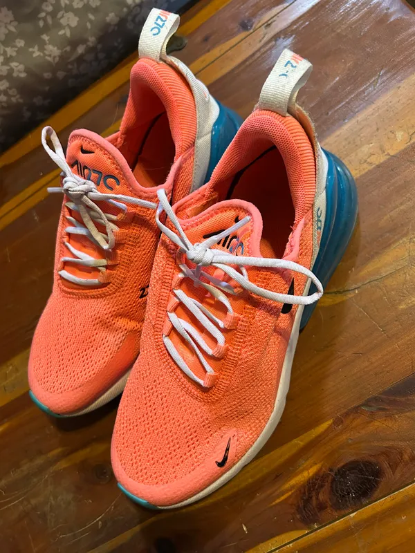 Nike Air Max 270 Shoes - Image 2