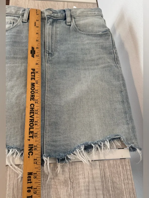HUDSON Denim Jean Skirt Raw Hem Light Blue Boho Festival Concert Size 25 - Image 3