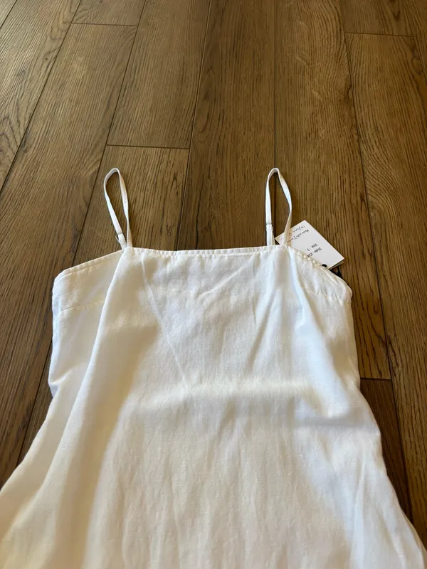 White midi dress - Image 3