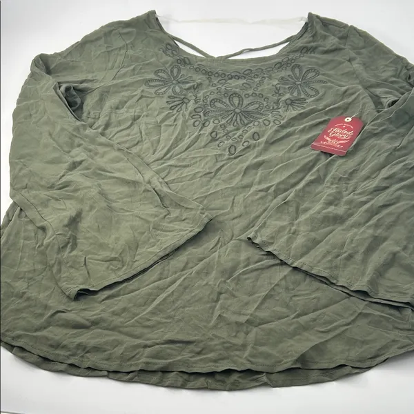 Faded Glory Sage Green Embroidered Blouse - Image 9