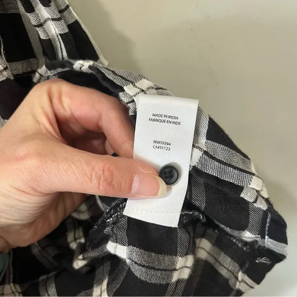 Beach Lunch Lounge Womens Size Medium Black White‎ Plaid Long Sleeve Peasant Top - Image 5