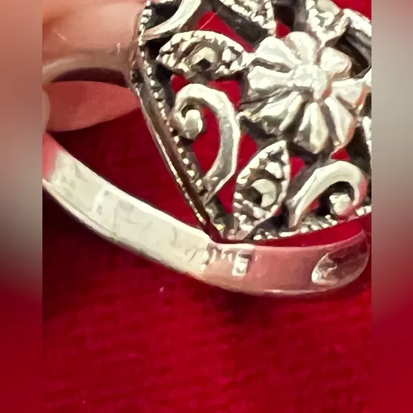 Vintage sterling silver heart ring - Image 3