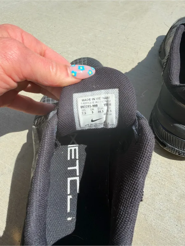 Nike women's Metcon 8 - Image 5