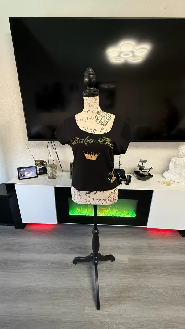 Baby Phat Black & Gold Graphic Tee - Y2K Vintage Style - Size L (NWT) - Image 5
