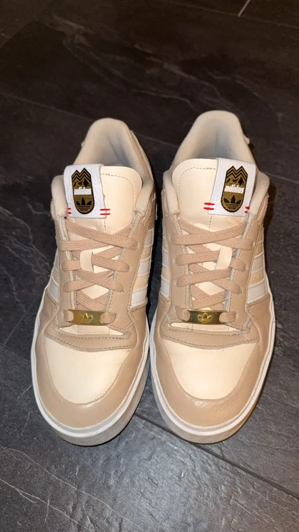 Adidas Shoes - Image 3