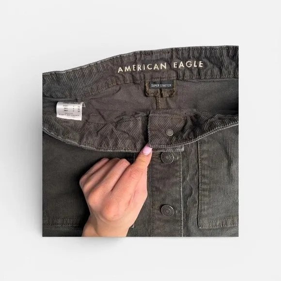 American Eagle Olive Green Corduroy Button Front Mini Skirt Super Stretch Size 6 - Image 3