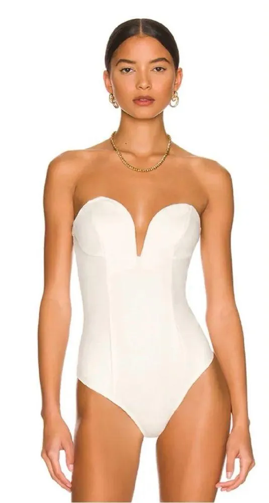 Superdown gianna sweetheart bodysuit!  Sold out! - Image 2
