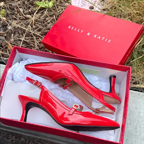 Kelly & Katie Glossy Red Slingback Heels - Image 4