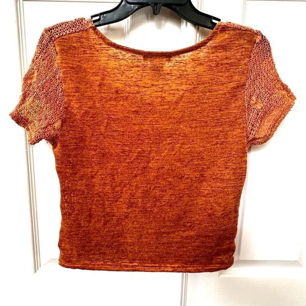 Diva Appeared orange short sleeve cut out top - Image 2