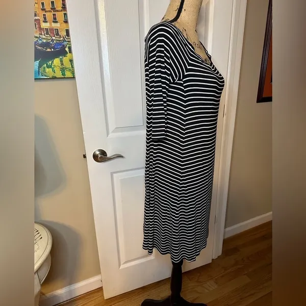 Women’s Old Navy Striped Dress Size M - Image 4