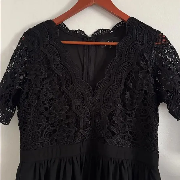 Lulus Angel in Disguise Black Lace Skater Dress EUC - Image 3