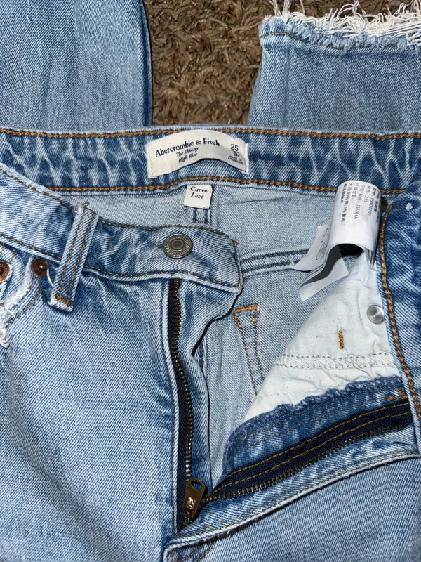 Abercrombie & fitch - Image 2