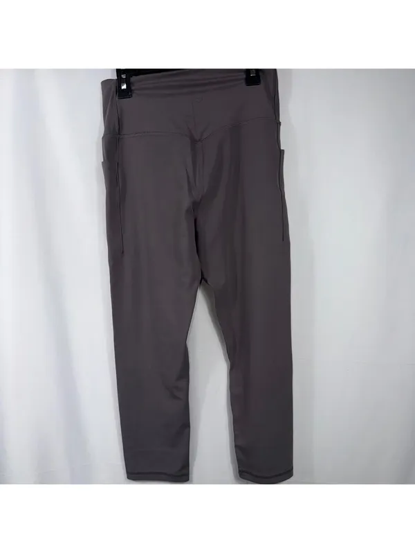 Avia SoftSculpt Gray Pocket Capri Leggings M 8-10 - Image 5