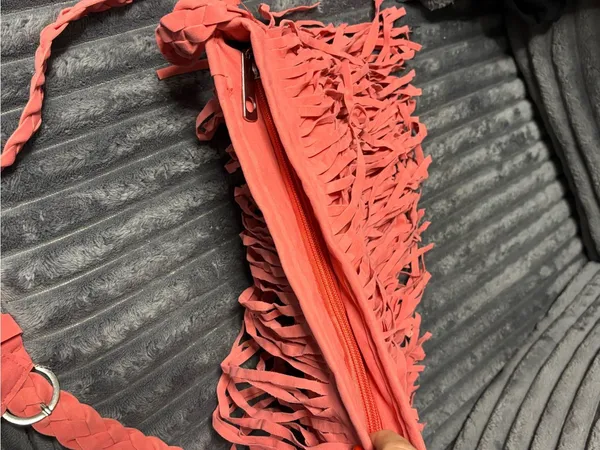 Source Unknown Fringed Shoulder Bag in Pink - Image 2