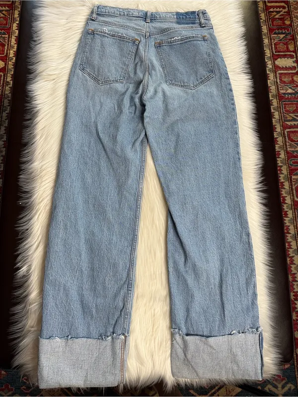 Abercrombie The 90’s Relaxed High Rise Cuffed Jeans - Image 6