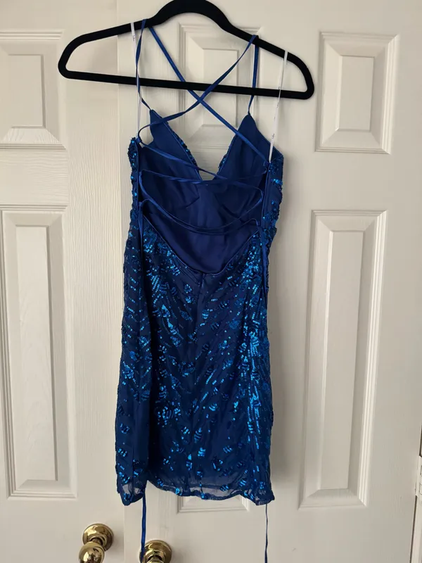 Blue lulus lace up sequin dress hoco - Image 2