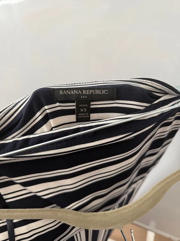 Banana Republic Dress - Image 4