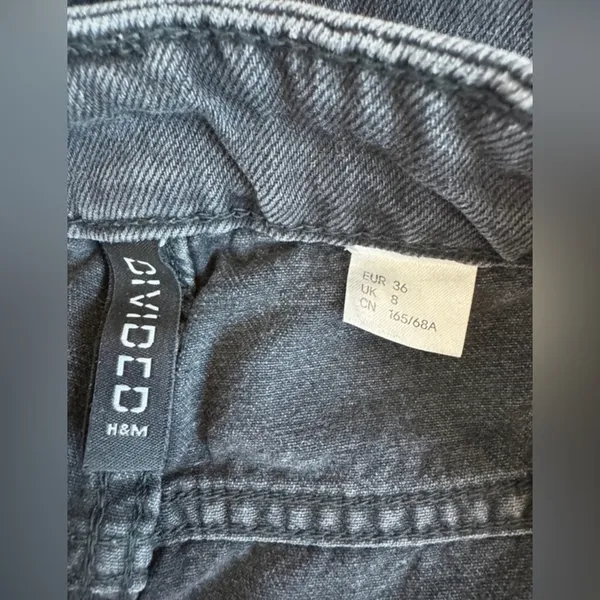 H&M Divided Black Distressed Straight Leg Jeans Size 4 High Rise Ripped Denim‎ - Image 5
