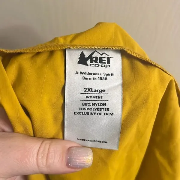 ✨REI Coop Sahara Amphib Yellow Sz 2XL Shorts✨ - Image 5