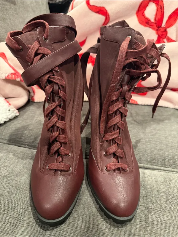 Shoe Dazzle Burgundy Lace-Up Block Heel Boots Size 10 - Image 2