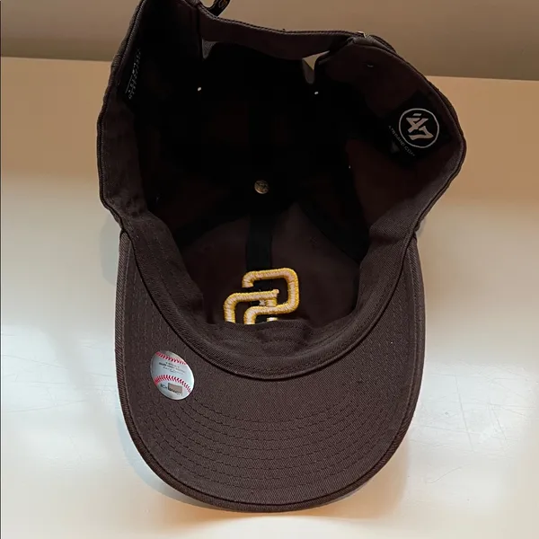 MLB San Diego Padres Black Hat with Yellow SD Logo - Image 2