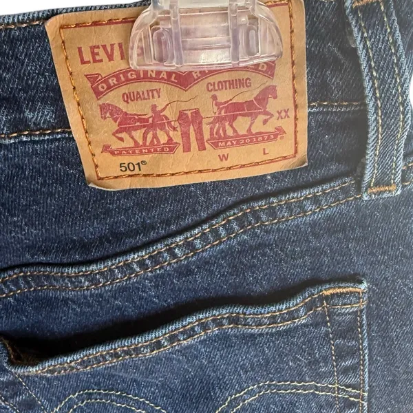 Levi's 501® Original‎ High Rise Denim Dark Wash Shorts Sz 32 - Image 8