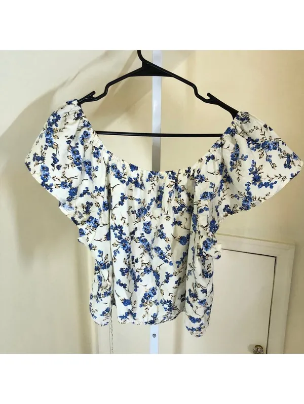 A New Day NWT Women's Cream Blue Floral Flutter Sleeve Blouse Size L - Image 6