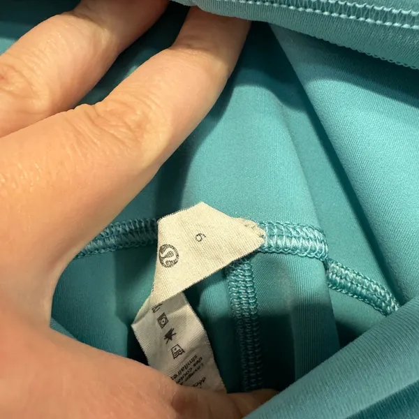 Teal blue lululemon wunder train‎ leggings - Image 2
