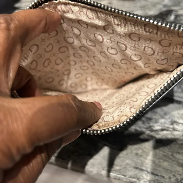 GUESS Black Leather Pouch - Image 8