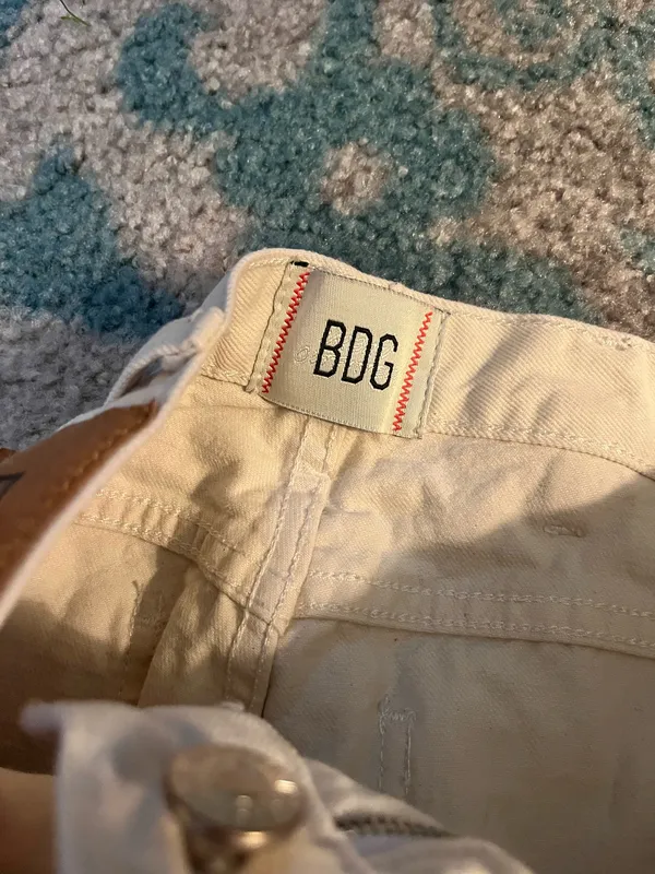 Urban outfitters BDG cream cargo pants - Image 3
