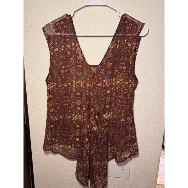 Band of Gypsies Burgundy Boho Medallion High Low Sleeveless Blouse Top Medium - Image 4