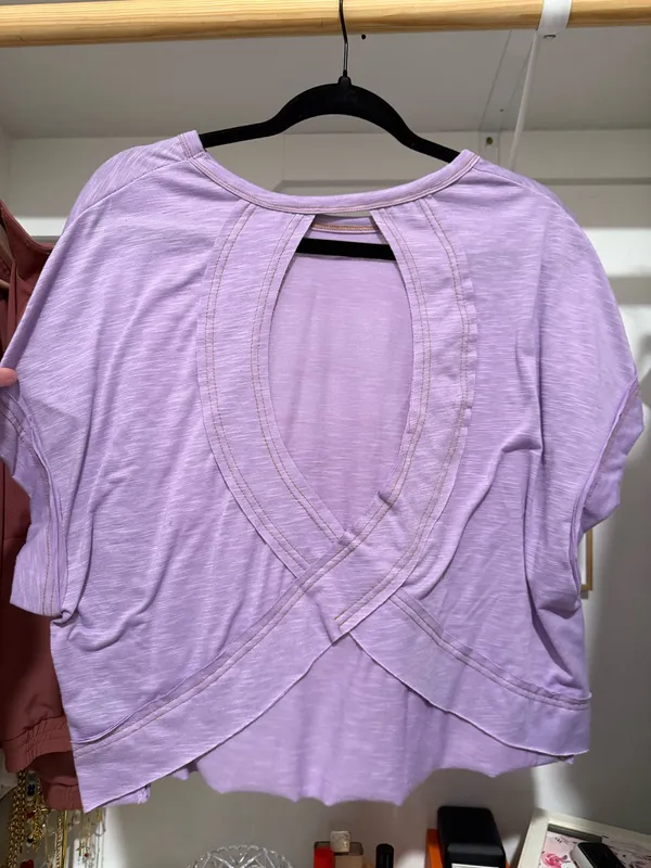Purple key hole top Size M - Image 2