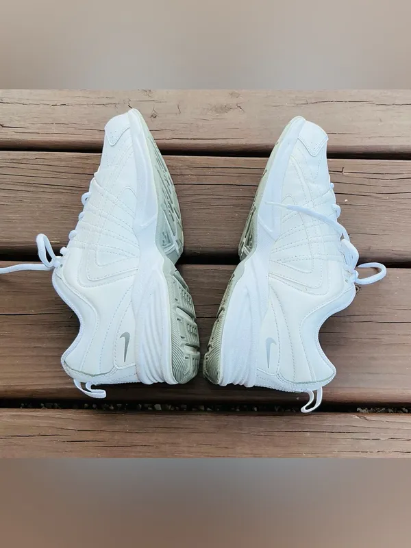 Women’s NIKE athletic sneakers 🌟 - Image 10