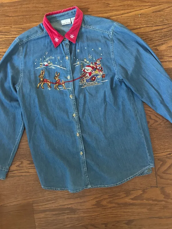 Y2K Bobbie Brooks Santa Reindeer Embroidered Denim Button-Down Shirt Size Large - Image 3