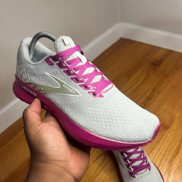 Brooks Levitate 5 “Gray Pink” 1203571B003 9W B NO BOX - Image 19