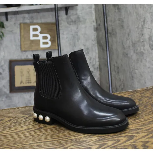 NWT On 34th Womens Jeovana Pearl Chelsea Booties 10019682400 Black Smooth 5.5M - Image 6