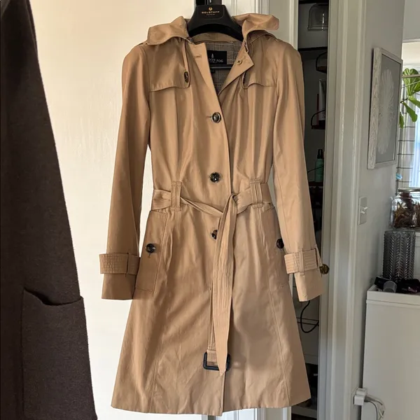 London Fog Heritage Belted Hooded Trench Coat Tan XS - Image 4