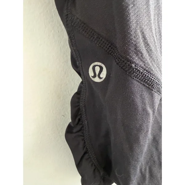Lululemon‎ Run Inspire Crop II Black Leggings Ruched Pockets Size 6 W5638S - Image 3