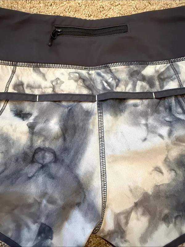 Lululemon Tie-Dye Speed Up 2.5” Performance Running Shorts - Gray/light Gray - Image 6