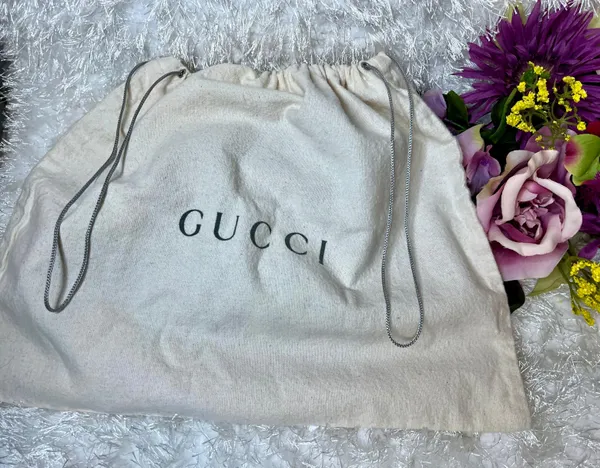 Gucci Pink Cosmetic Bag - Image 2